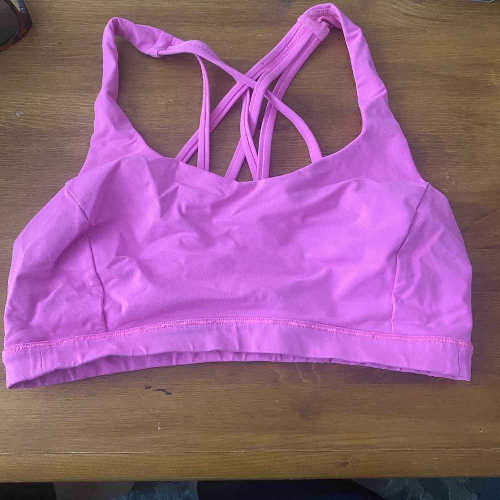 Lululemon size 6 free to be serene bra